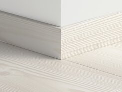 Плинтус ПВХ прямой для LVT Pergo PGVSK40072 Скандинавская белая сосна 2400х12х58
