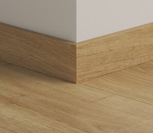 Фото Плинтус ПВХ прямой для LVT Pergo PGVSK40101 Дуб горный натуральный 2400х12х58 pergo