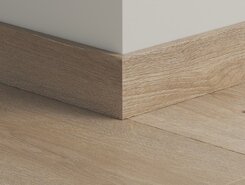 Плинтус ПВХ прямой для LVT Pergo PGVSK40184 Дуб ирландский бежево-серый 2400х12х58