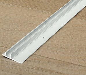 Фото Установочная направляющая для плинтуса PGPSK Pergo pergo