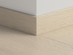 Плинтус ПВХ прямой для LVT Pergo PGVSK40080 Дуб светло-бежевый 2400х12х58