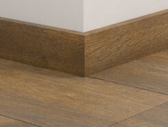 Плинтус ПВХ прямой для LVT Pergo PGVSK40287 Вековой дуб темный 2400х12х58