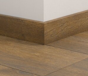 Фото Плинтус ПВХ прямой для LVT Pergo PGVSK40287 Вековой дуб темный 2400х12х58 pergo